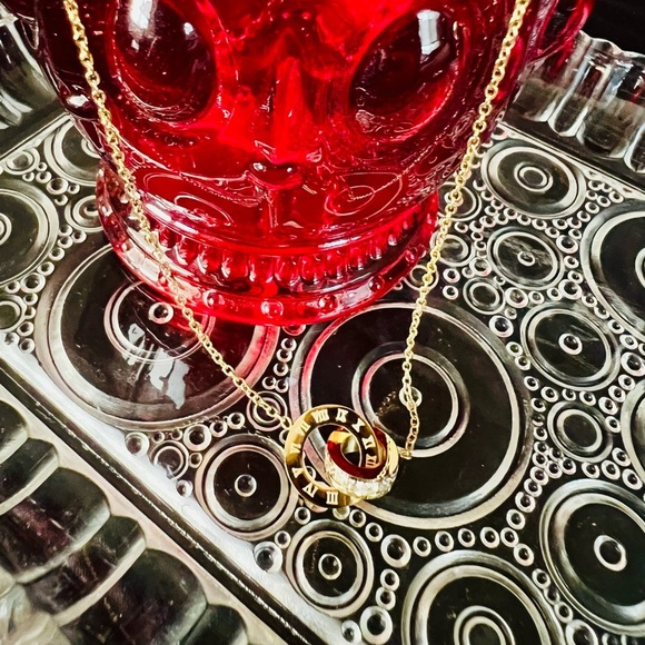 NIB 4 Pc Set Gold Plated Bold Roman Numeral Stainless Steel & Zircon Jewelry Set - Picture 13 of 16